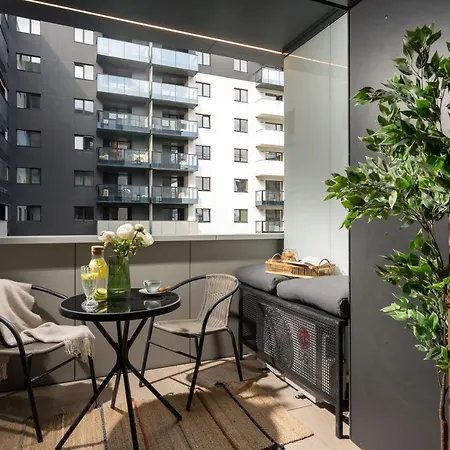 North By Urbanesq Cortina A Апартаменты Бухарест